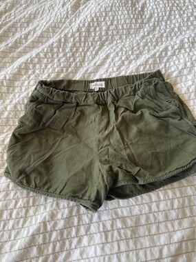 Madewell Olive Green Elastic Waist shorts